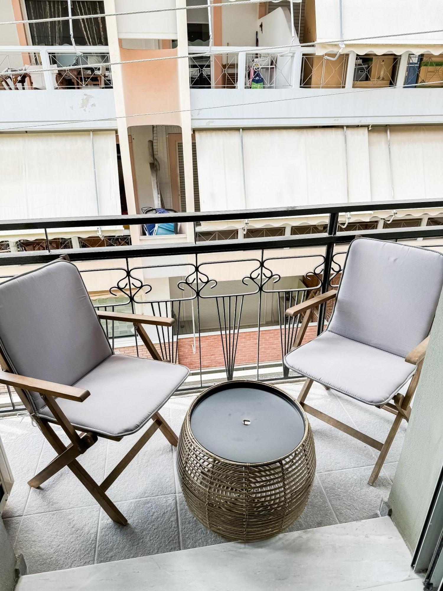 Apartment Near Metro + Port พีเรียส ภายนอก รูปภาพ